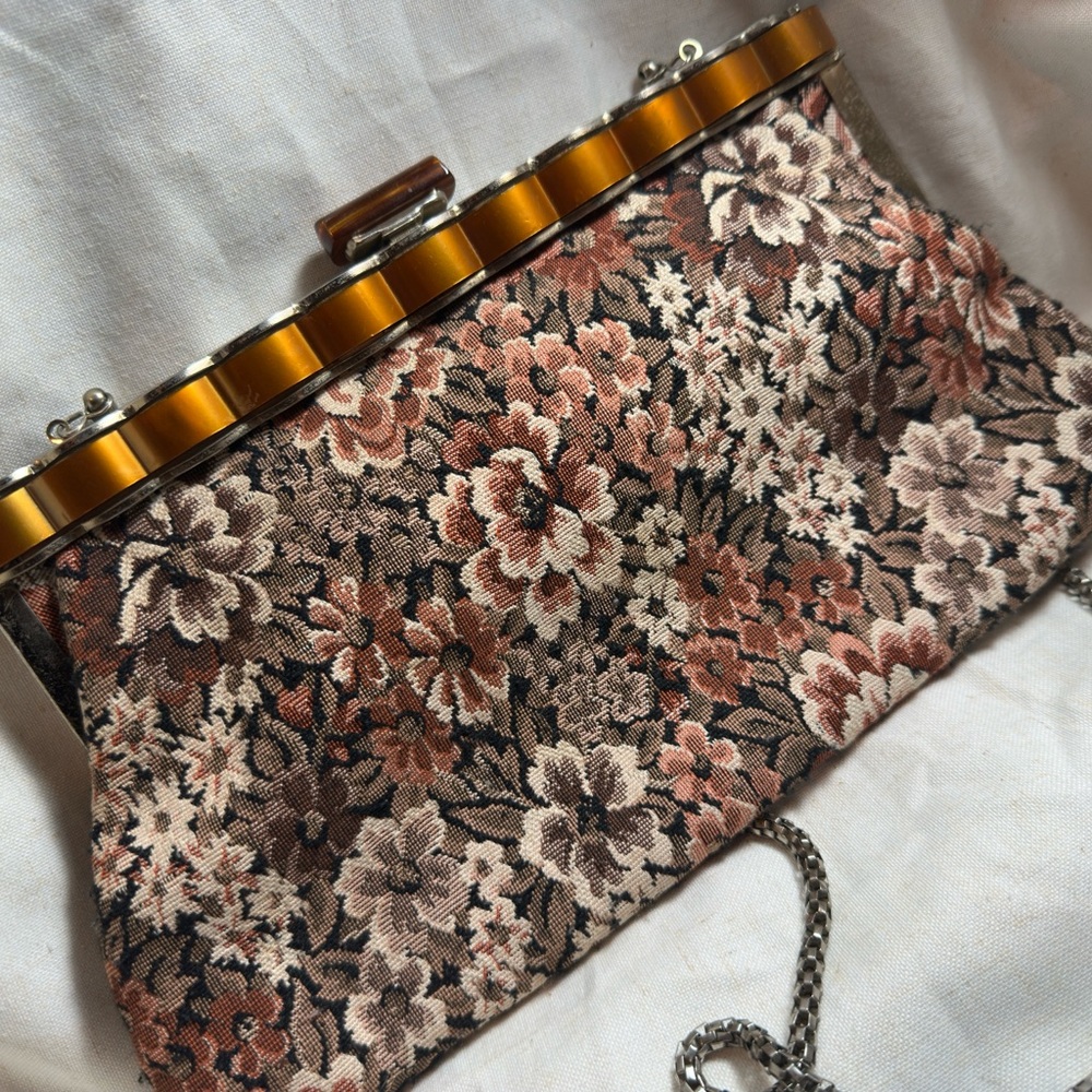 Vintage VTG Floral Tapestry Clutch with Chain Strap - Picture 8 of 15